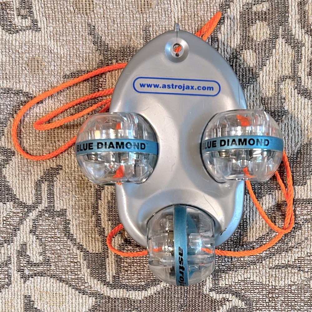 Astrojax Saturn Blue Diamond Swinging Ball Toy (Needs New Batteries) Vintage